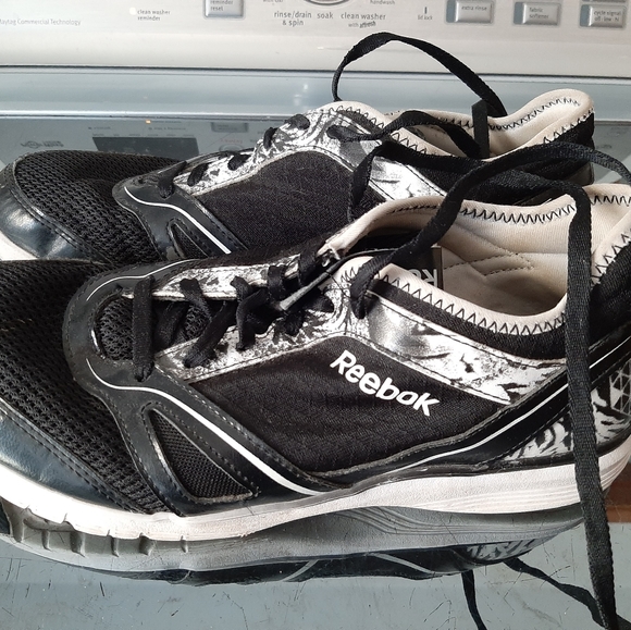 Reebok Dance Sneakers - Picture 1 of 8